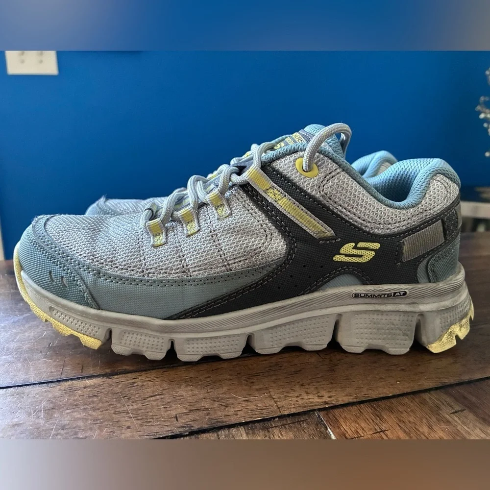 Skechers Women’s Summit AT Artists Bluff Hiking Trail Shoes -‎ Size 6.5